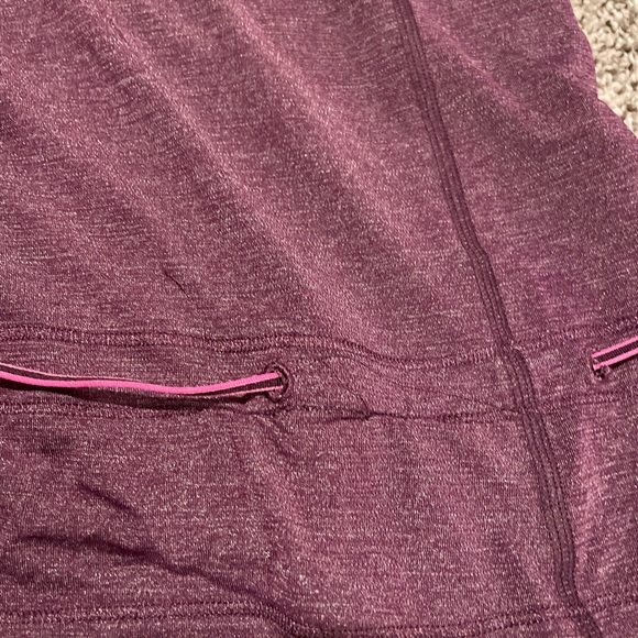 Lululemon tank - Picture 3 of 3